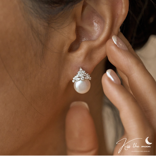 Romantic Heart-Shaped Pearl Earrings